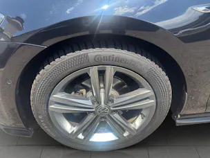 VW Golf 1.5 TSI EVO Highline DSG R-Line