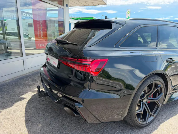 AUDI RS6 Avant 4.0 TFSI V8 Performance quattro