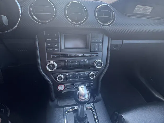 Ford Mustang 3.7