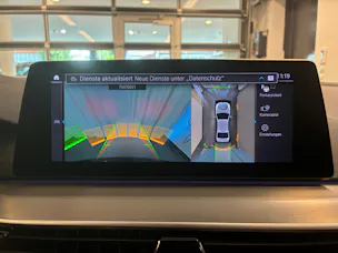 BMW 530e xDrive paddles