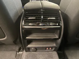BMW 530e xDrive paddles