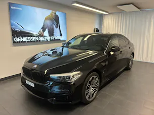 BMW 530e xDrive paddles