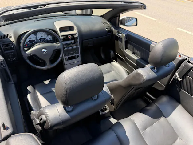 Opel Astra Cabrio 2.2i 16V Bertone Edition