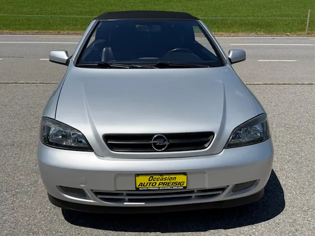 Opel Astra Cabrio 2.2i 16V Bertone Edition