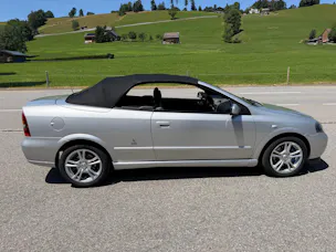 Opel Astra Cabrio 2.2i 16V Bertone Edition