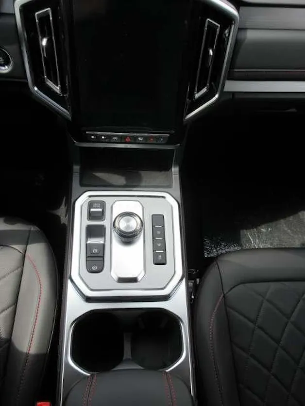JAC T9 EV Luxury