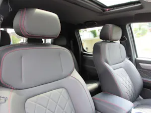 JAC T9 EV Luxury