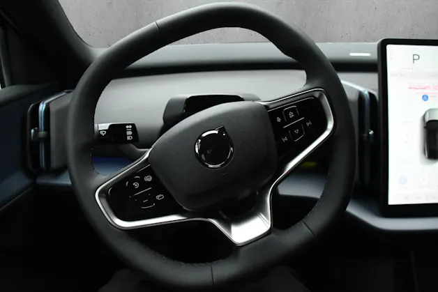 Volvo EX30 E60 69kWh Twin Plus