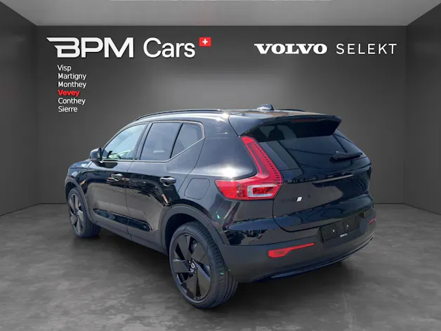 Volvo EX40 82kWh Twin Motor Performance AWD Xcentric Black Edition