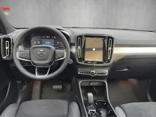 Volvo XC40 B4 Benzin Mild Hybrid Ultra Black Edition DCT