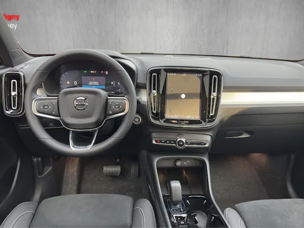 Volvo XC40 B4 Benzin Mild Hybrid Ultra Black Edition DCT
