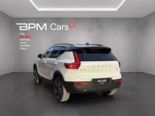 Volvo XC40 B4 Benzin Mild Hybrid Ultra Black Edition DCT