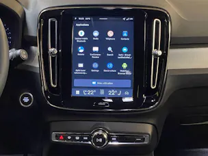 Volvo XC40 B4 Benzin Mild Hybrid Ultra Black Edition DCT