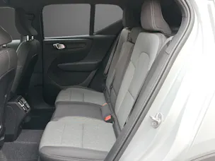 Volvo XC40 B3 Benzin Mild Hybrid Core DCT