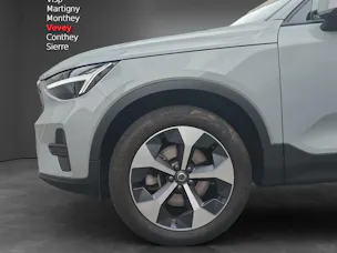 Volvo XC40 B3 Benzin Mild Hybrid Core DCT
