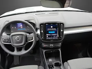 Volvo XC40 B3 Benzin Mild Hybrid Core DCT