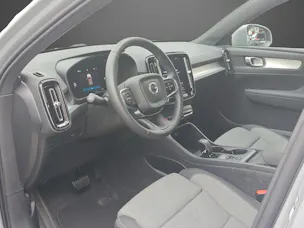 Volvo XC40 B3 Benzin Mild Hybrid Core DCT