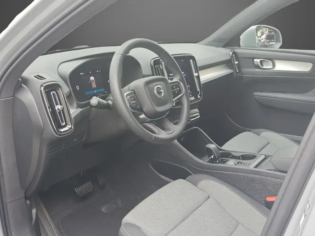 Volvo XC40 B3 Benzin Mild Hybrid Core DCT