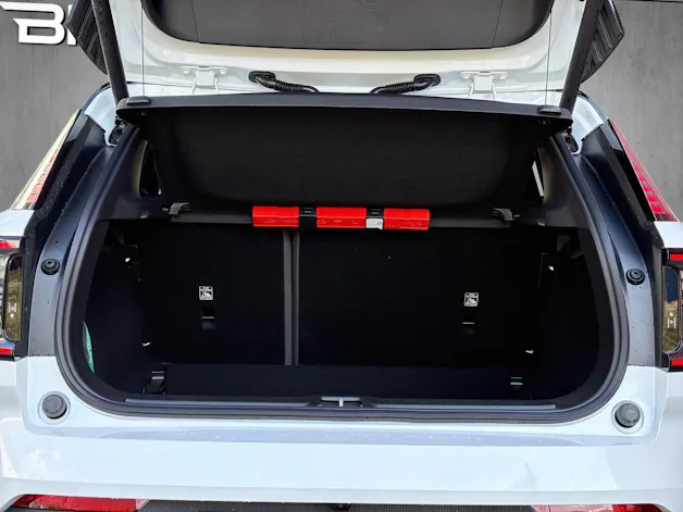 VOLVO EX30 P8 69 kWh AWD Ultra