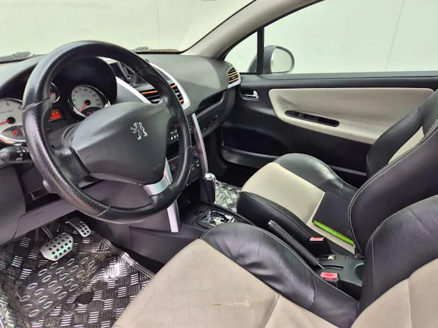 Peugeot 207 CC 1.6 16V Roland Garros Automatic