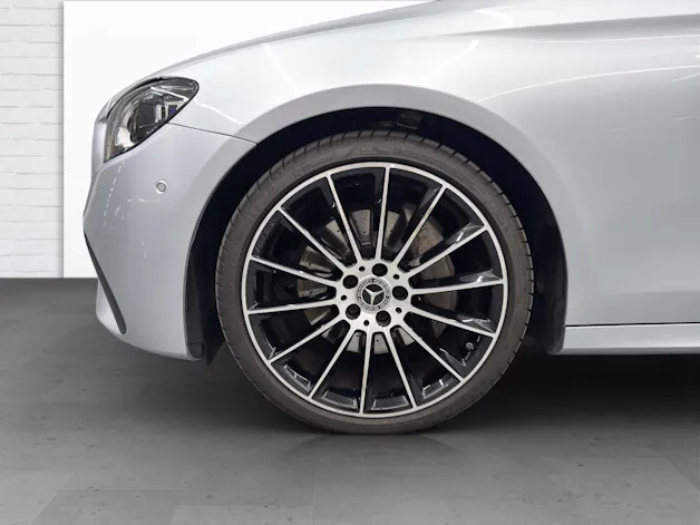 Mercedes-Benz E 220 d AMG Line 4Matic