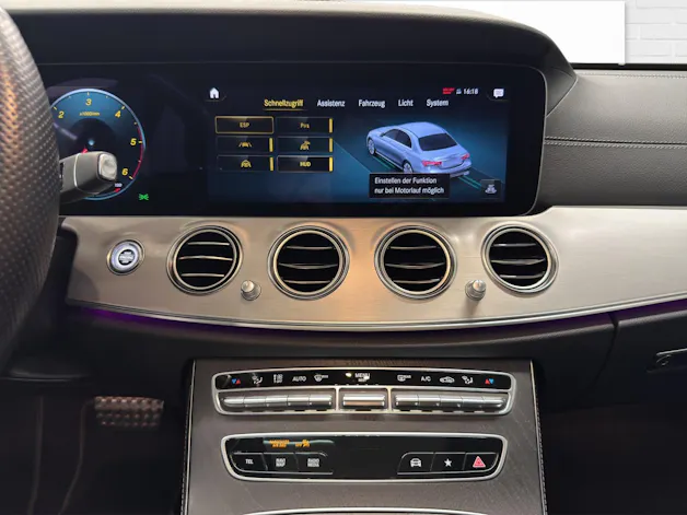 Mercedes-Benz E 220 d AMG Line 4Matic