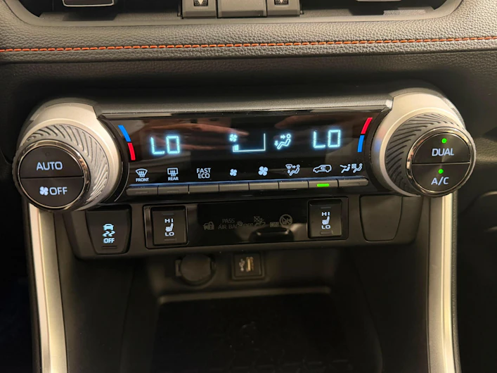 image du véhicule TOYOTA RAV-4