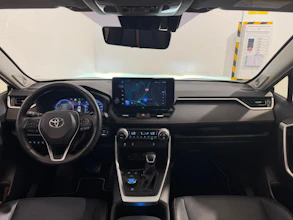 https://vehicle.imgix.net/4401039/9899c569-ce67-49fc-a5d2-ec118eed0093.jpeg