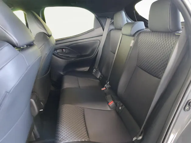 Toyota Yaris 1.5 VVT-i HSD Premium