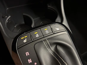 https://vehicle.imgix.net/4401058/f383668b-7a4a-49cd-8762-e1233587690f.jpg