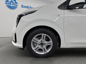 https://vehicle.imgix.net/4401058/fcbcb2bc-9127-483f-9a97-e9004ec70d80.jpg