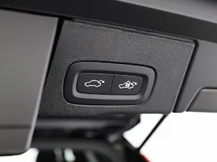 VOLVO XC60 2.0 T8 TE Ultra Dark eAWD