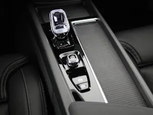 VOLVO XC60 2.0 T8 TE Ultra Dark eAWD