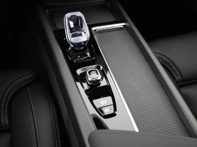 VOLVO XC60 2.0 T8 TE Ultra Dark eAWD