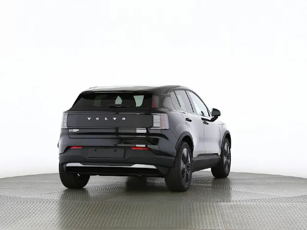 VOLVO EX30 Cross Country P8 Ultra AWD