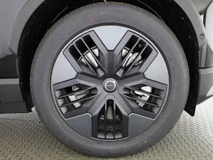 VOLVO EX30 Cross Country P8 Ultra AWD