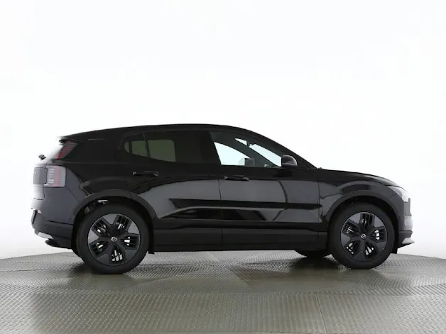 VOLVO EX30 Cross Country P8 Ultra AWD
