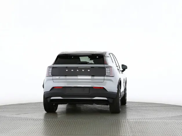 VOLVO EX30 Cross Country P8 Ultra AWD