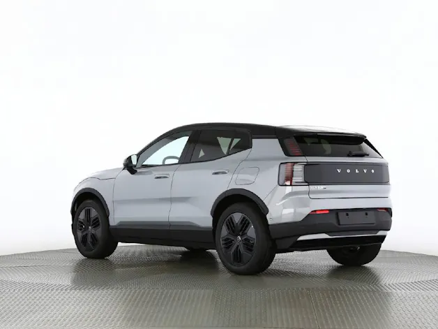 VOLVO EX30 Cross Country P8 Ultra AWD