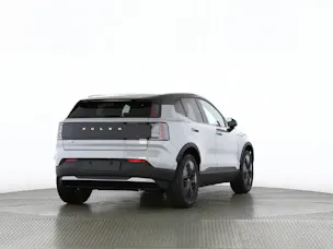 VOLVO EX30 Cross Country P8 Ultra AWD