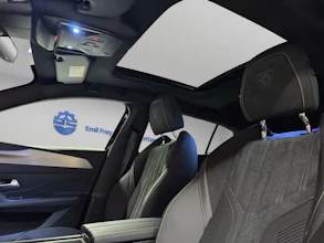 https://vehicle.imgix.net/4401073/a710b35d-4627-4a61-8355-2c245d1f3e9b.jpg