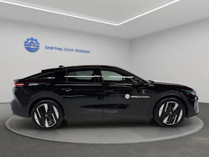 https://vehicle.imgix.net/4401073/d5ee3dc4-e966-475b-b5d7-2d61361f4474.jpg