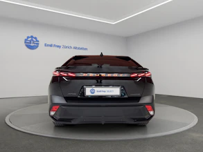 https://vehicle.imgix.net/4401073/ff32caff-fa1b-4096-97ff-0369d4b3f828.jpg