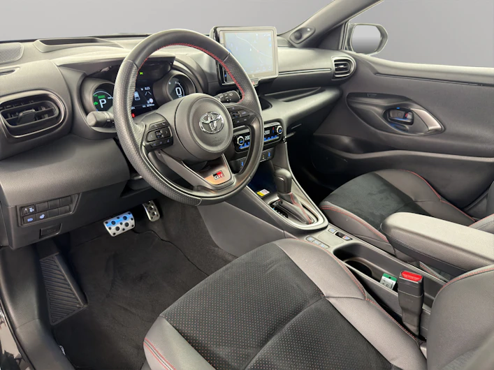 Fahrzeugbild TOYOTA YARIS
