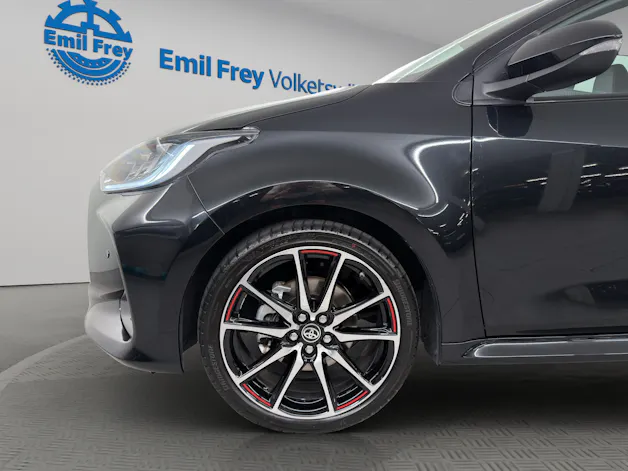 Toyota Yaris 1.5 VVT-i HSD GR Sport