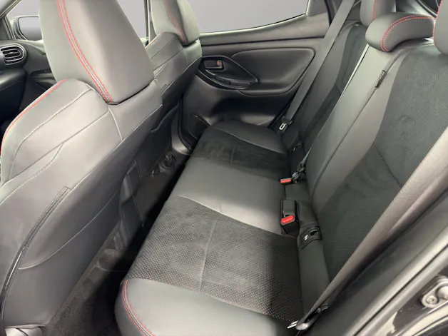 Toyota Yaris 1.5 VVT-i HSD GR Sport