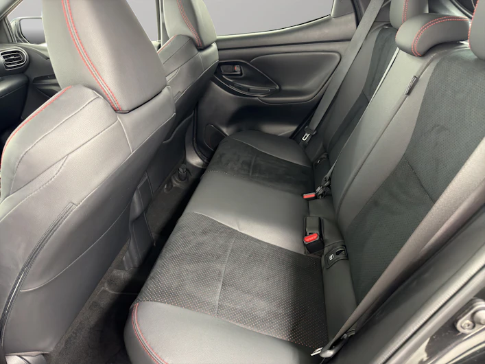 Fahrzeugbild TOYOTA YARIS