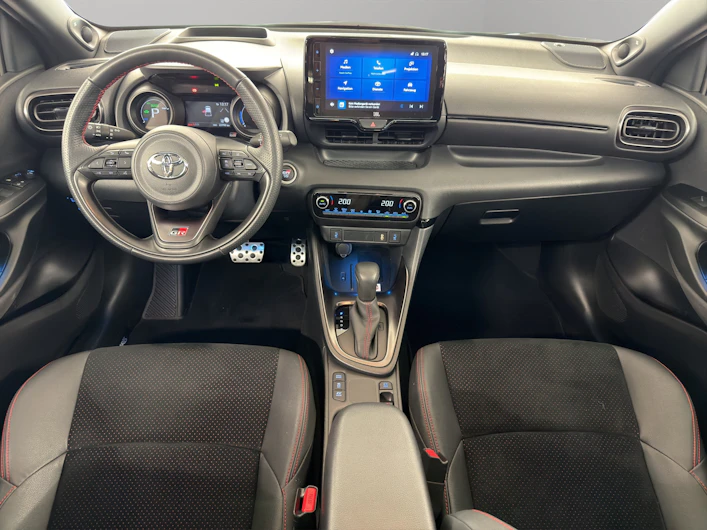 Fahrzeugbild TOYOTA YARIS