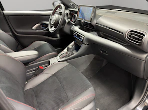 Fahrzeugbild TOYOTA Yaris 1.5 VVT-i HSD GR Sport