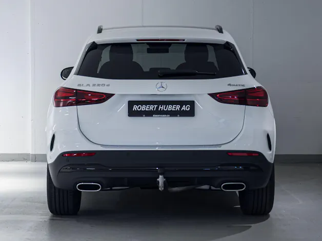 Mercedes-Benz GLA 220 d 4MATIC "Swiss Star"